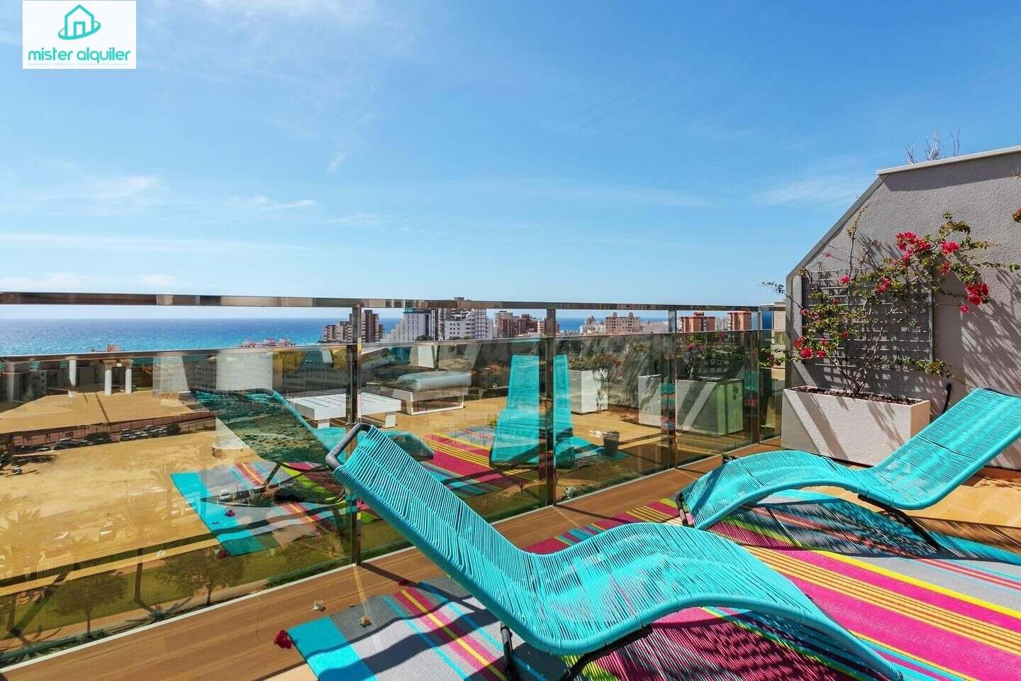 ESPECTACULAR ÁTICO EN ALQUILER EN EL RESIDENCIAL ABEDULES – EL CAMPELLO