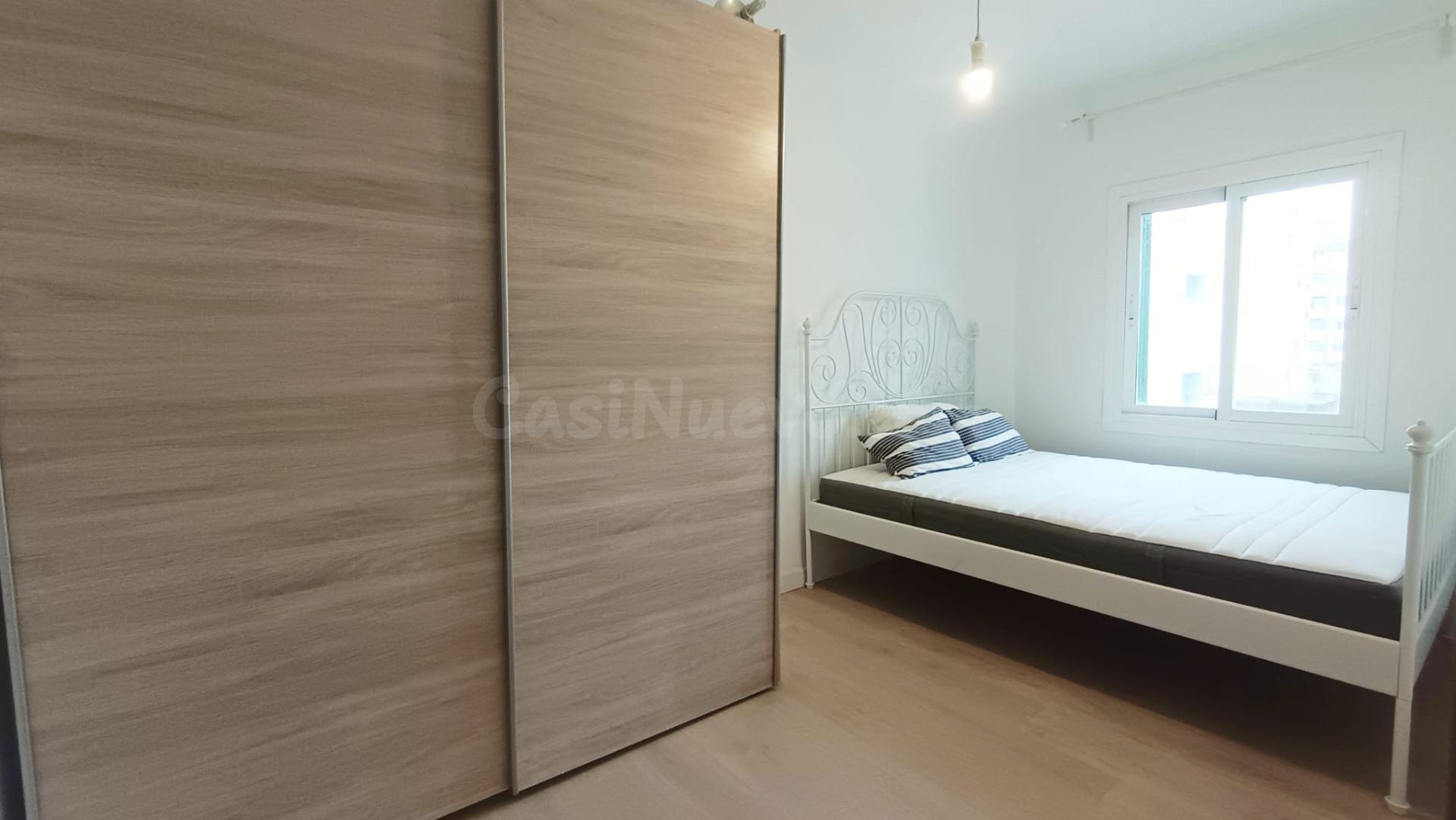 Oportunidad en Palma: piso reformado y amueblado con balcón y 2 trasteros en Palma.