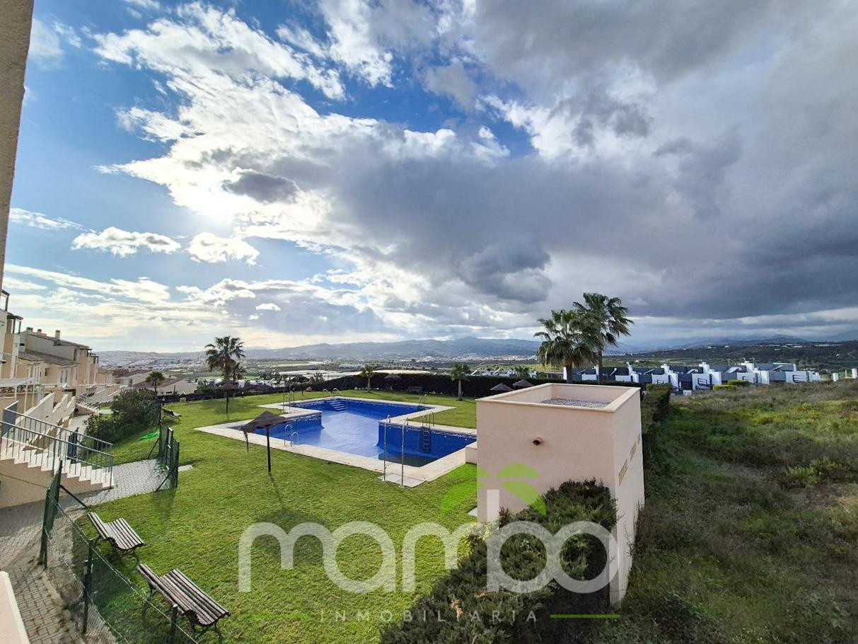 PISO EN VENTA EN CALETA DE VÉLEZ