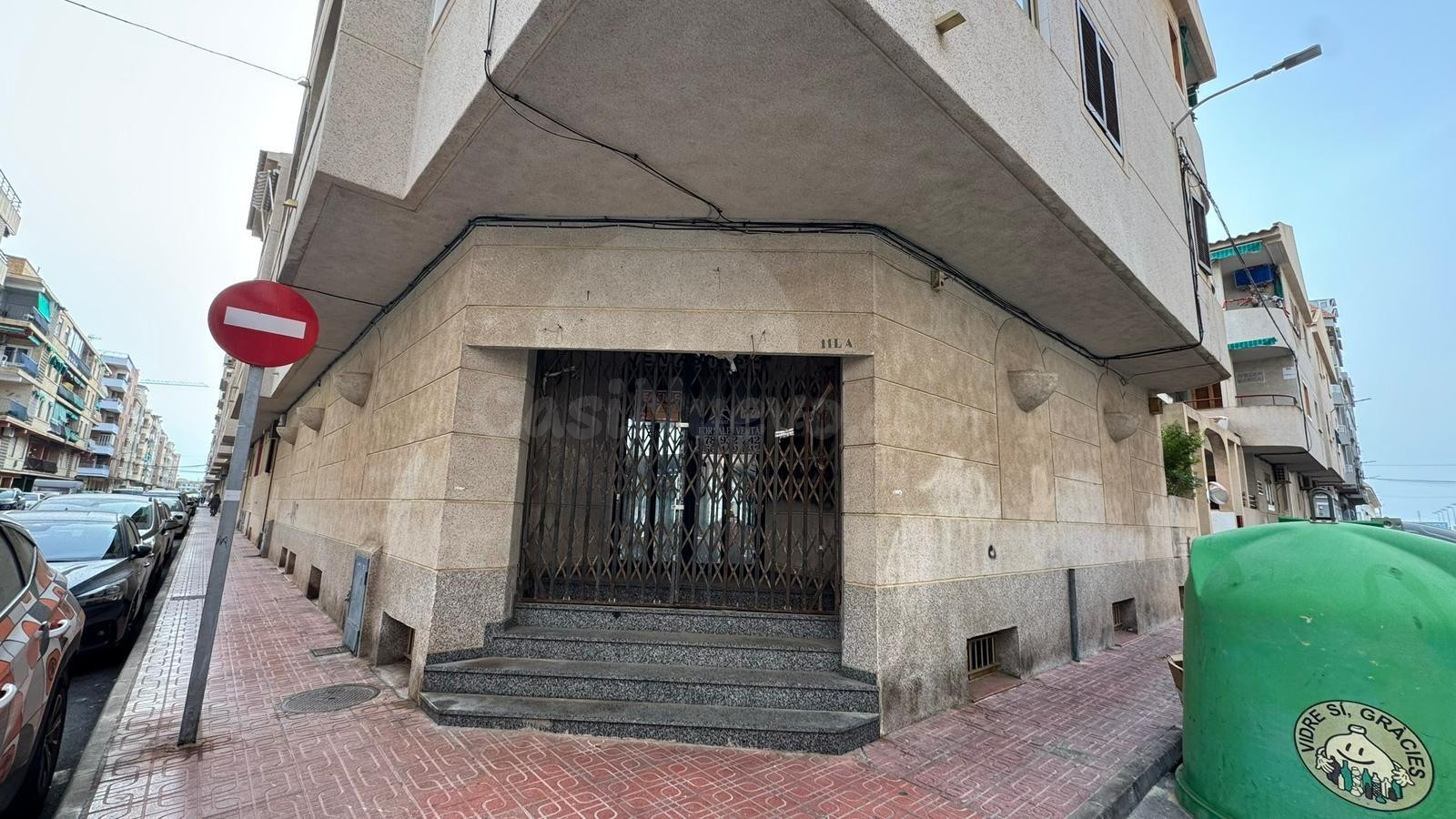 Local comercial con posibilidad de cambio de uso a vivienda cerca del mar