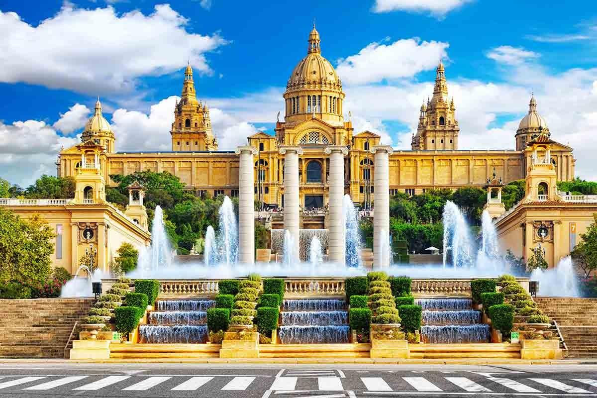 Edificio nuevo en venta en Barcelona