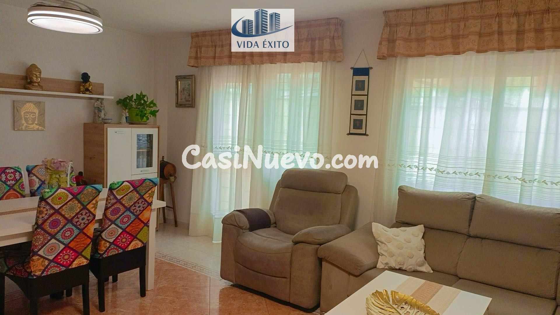 CASA EN EL BULEVAR
