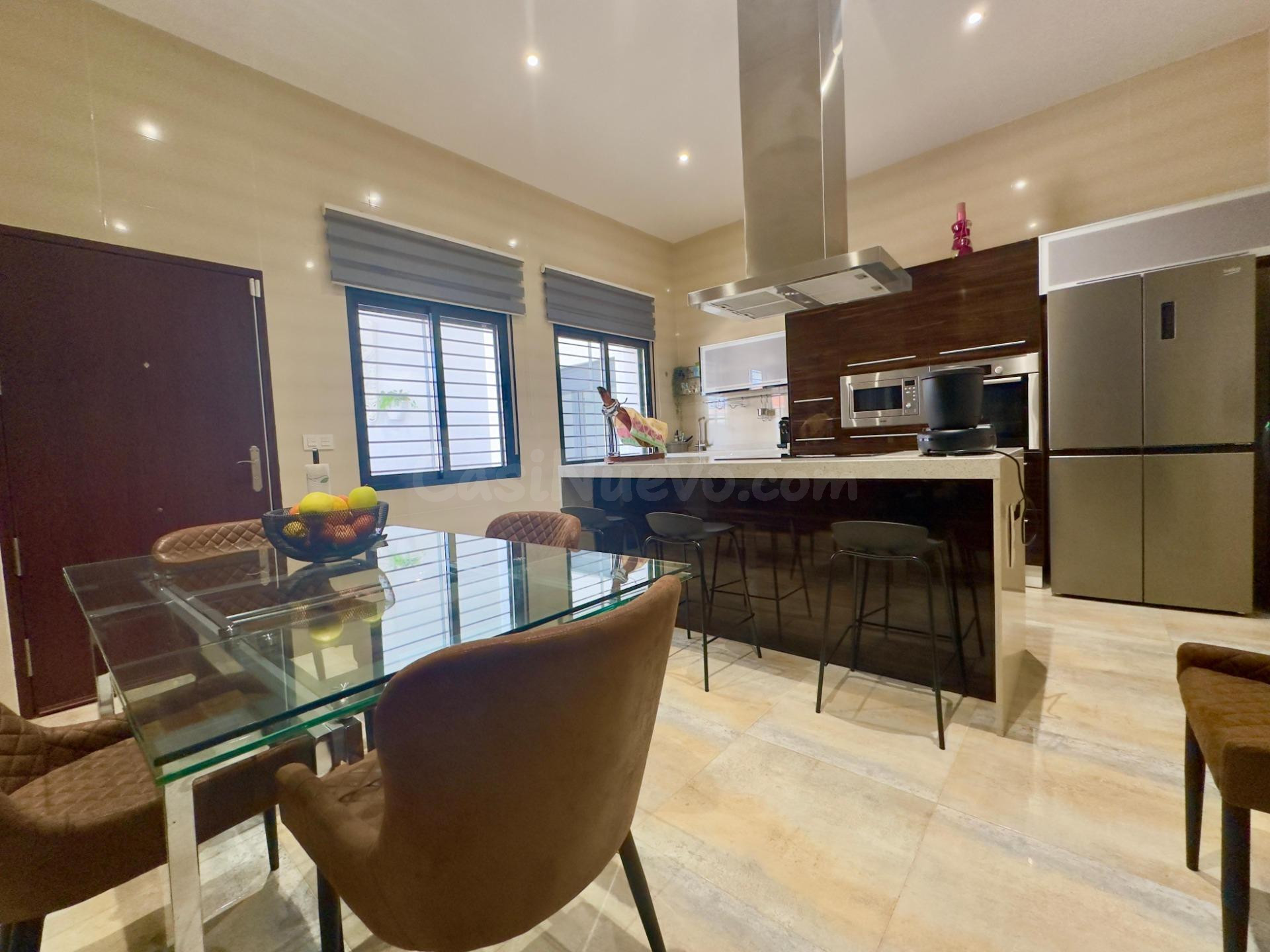 VILLA EN PILAR DE HORADADA DE 4 DORMITORIOS 2 BAÑOS EN PILAR DE HORADADA (ORIHUELA COSTA)