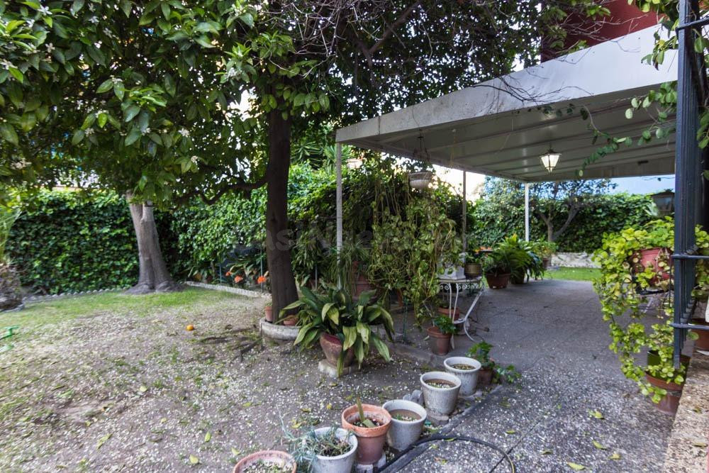 Chalet independiente con jardín en excelente ubicación junto - foto 3