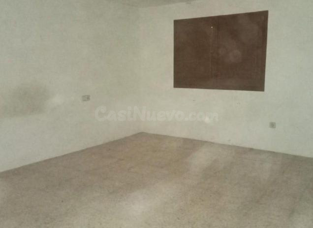 Casa unifamiliar en venta de 261 m2 en Puigdalber, Barcelona - foto 3