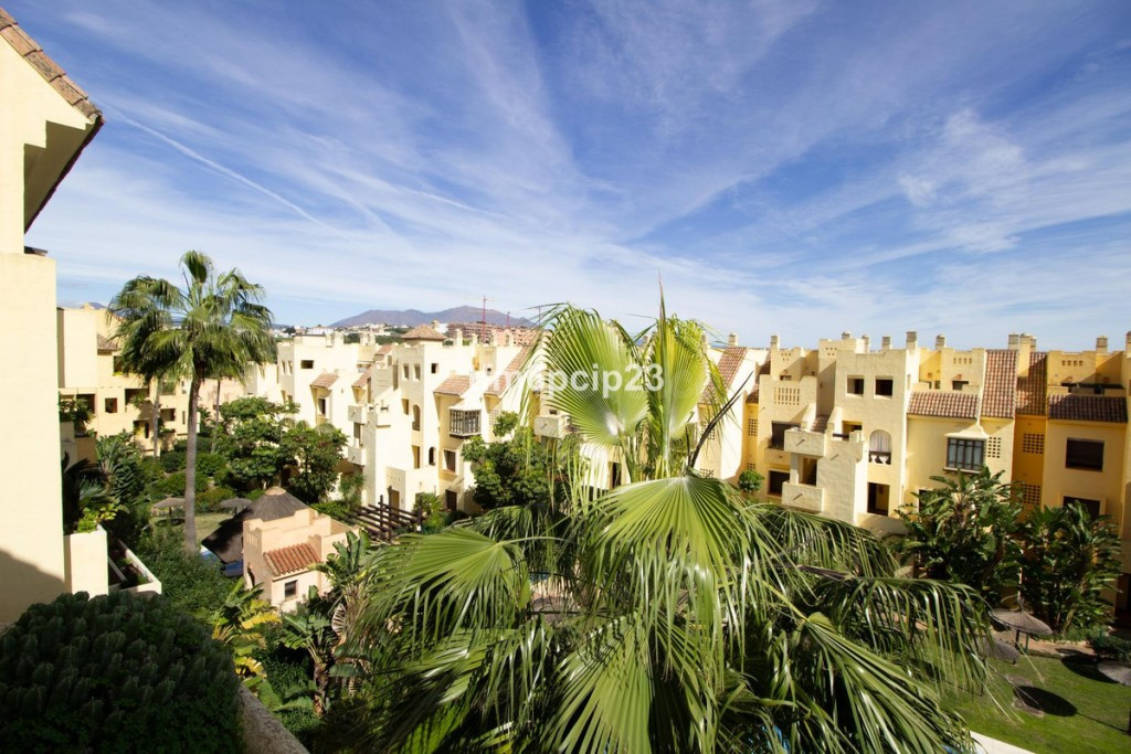Apartamento en Venta en Duquesa, La Málaga