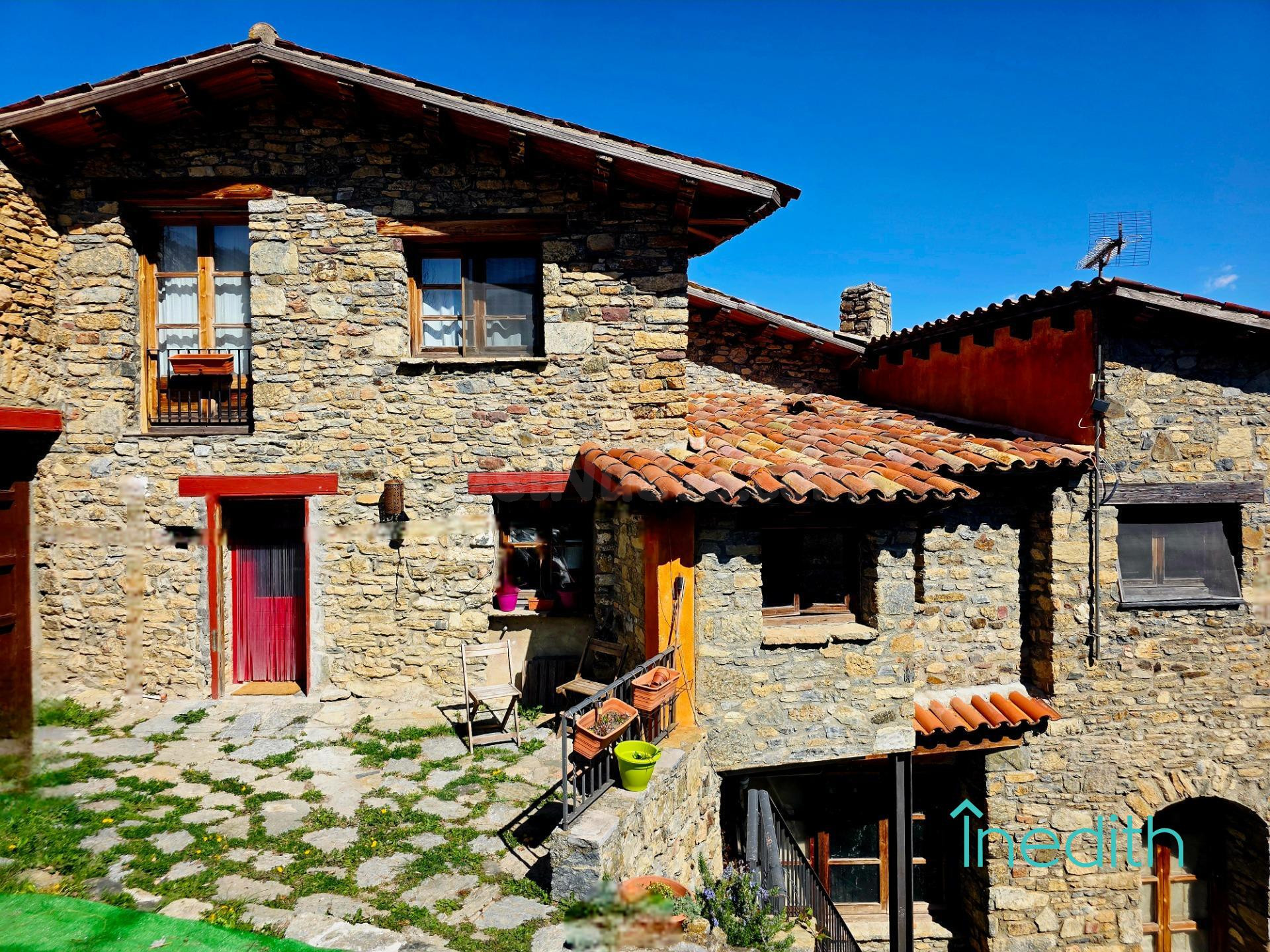 OPORTUNIDAD rentable. Preciosa casa de montaña con vistas es - foto 2