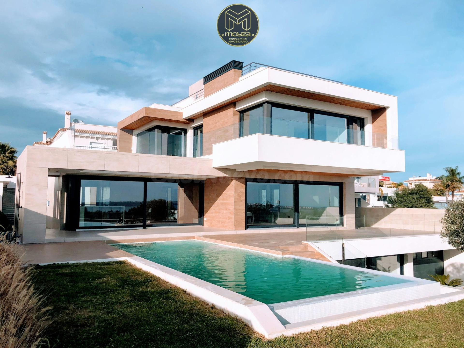 PROYECTO DE VILLAS MODERNAS EN MANILVA