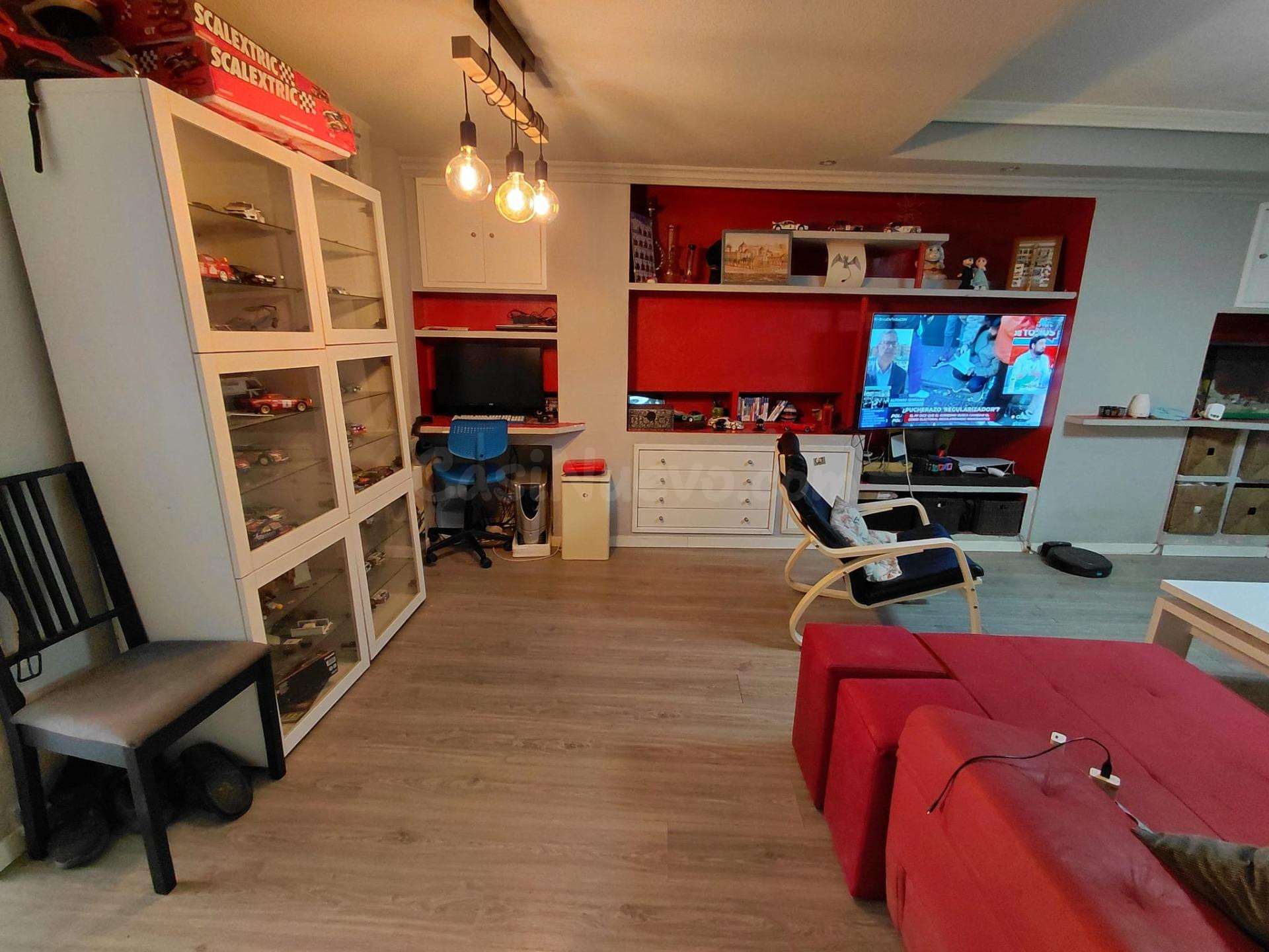 Acogedor Piso en El Molar a la Venta por €219,900 - foto 3