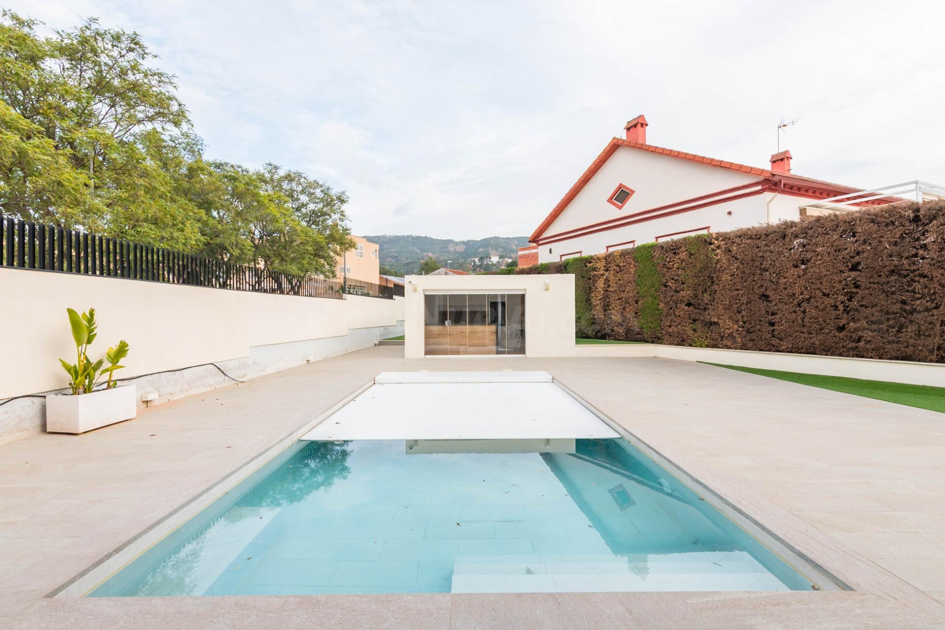 IMPRESIONANTE CHALET DE LUJO EN SANTO ANGEL