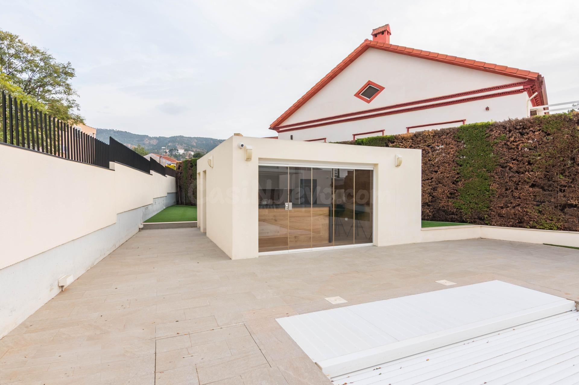IMPRESIONANTE CHALET DE LUJO EN SANTO ANGEL - foto 4