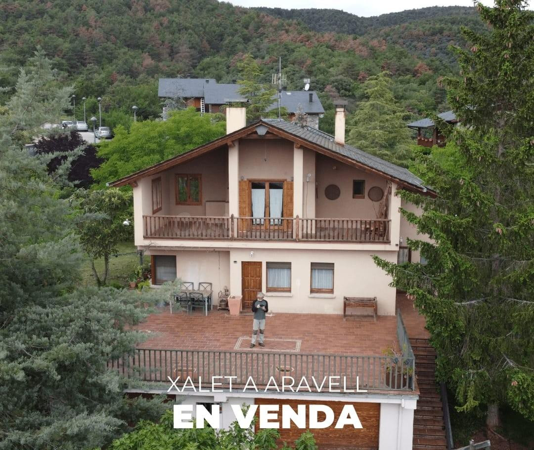 Exclusivo Xalet Independiente en Aravell con Vistas al Cadí