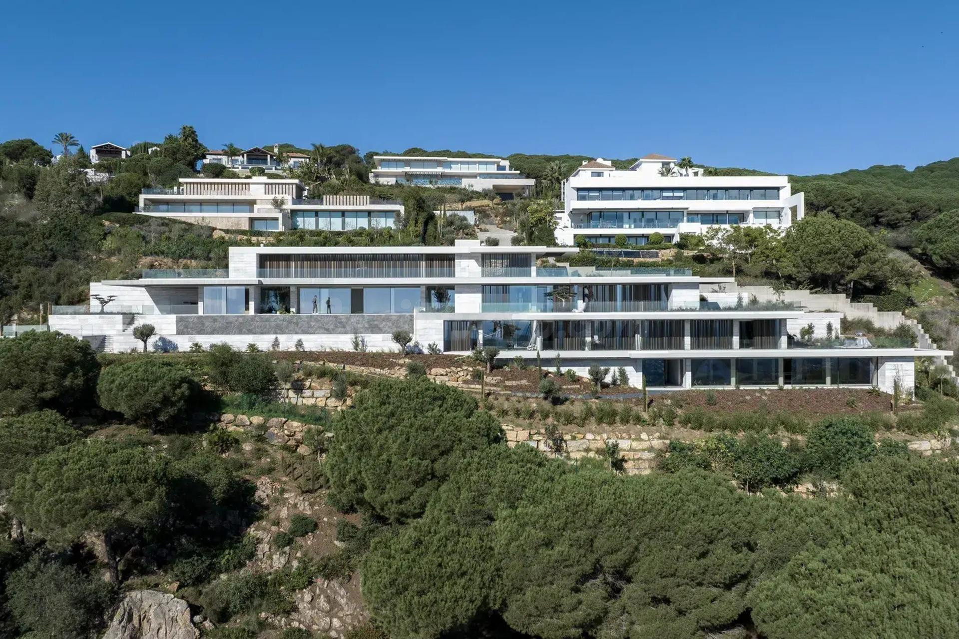 EXCEPCIONAL VILLA EN SOTOGRANDE