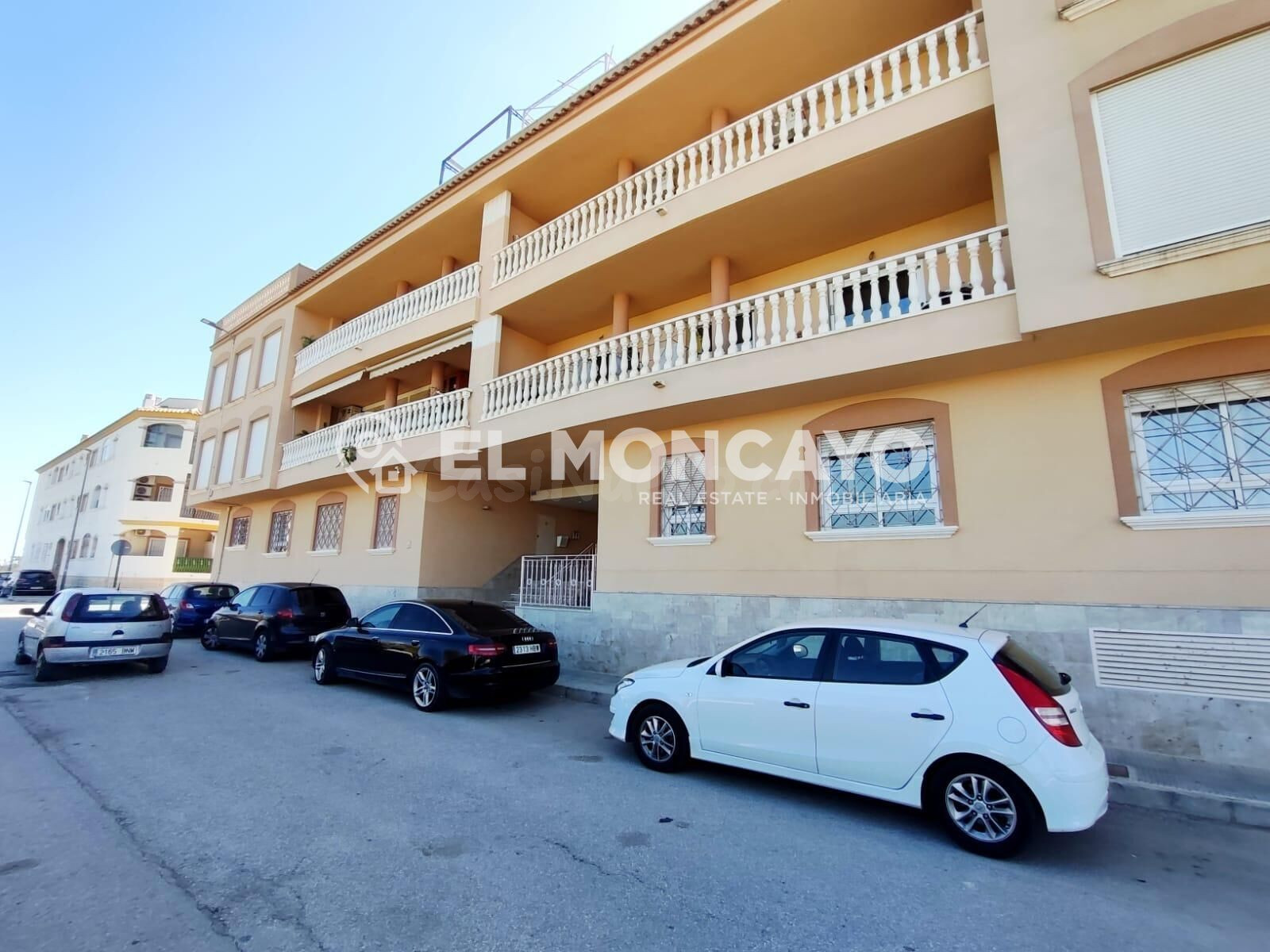 Fantástico apartamento con terraza en la tranquila localidad de Dolores, Alicante, Costa Blanca
