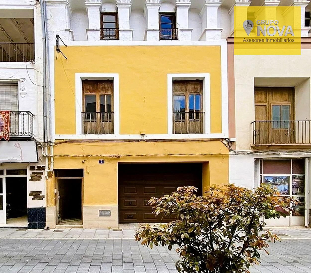 Duplex Luminoso y Semireformado en Beniganim - Oportunidad Única por €79,500