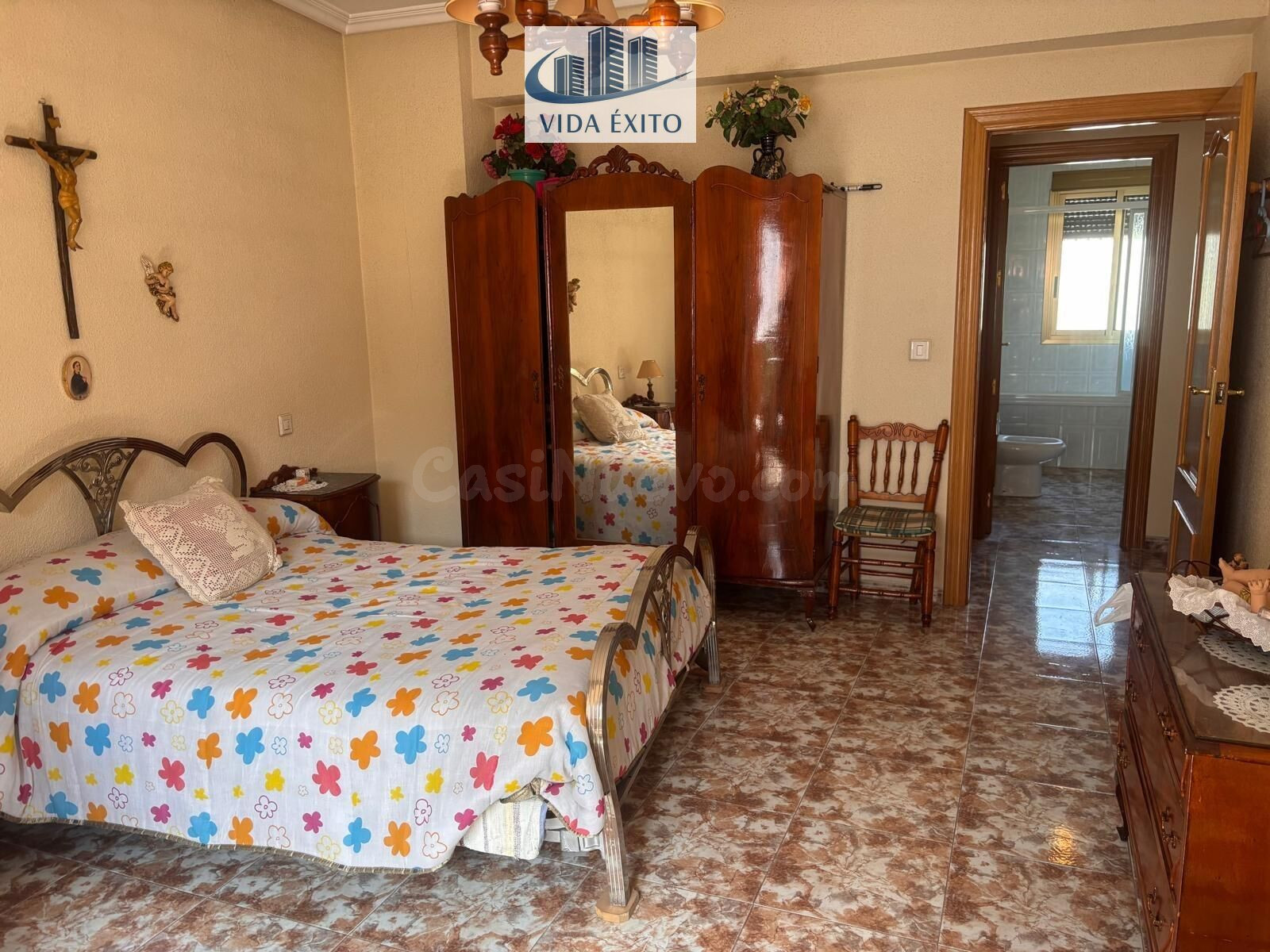 CASA EN VILLANUEVA EL ARZOBISPO - foto 5