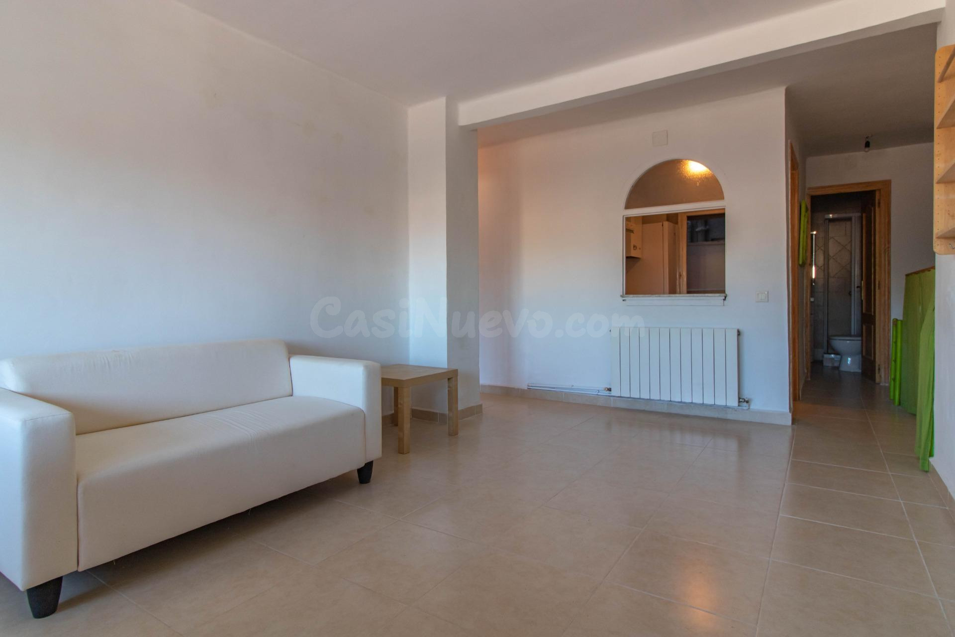 APARTAMENTO A ESCASOS METROS DE LAS CALAS