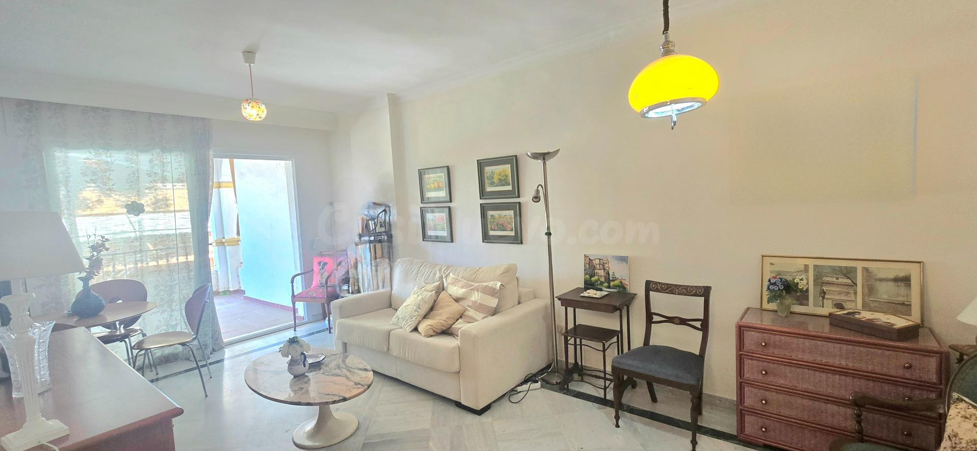 Exclusivo apartamento en Marbella Milla de oro