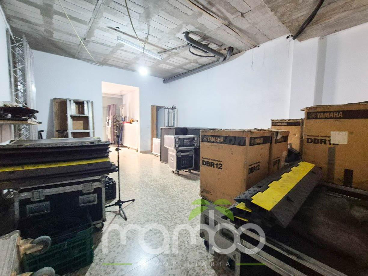 LOCAL COMERCIAL EN VENTA EN VÉLEZ-MÁLAGA. - foto 4