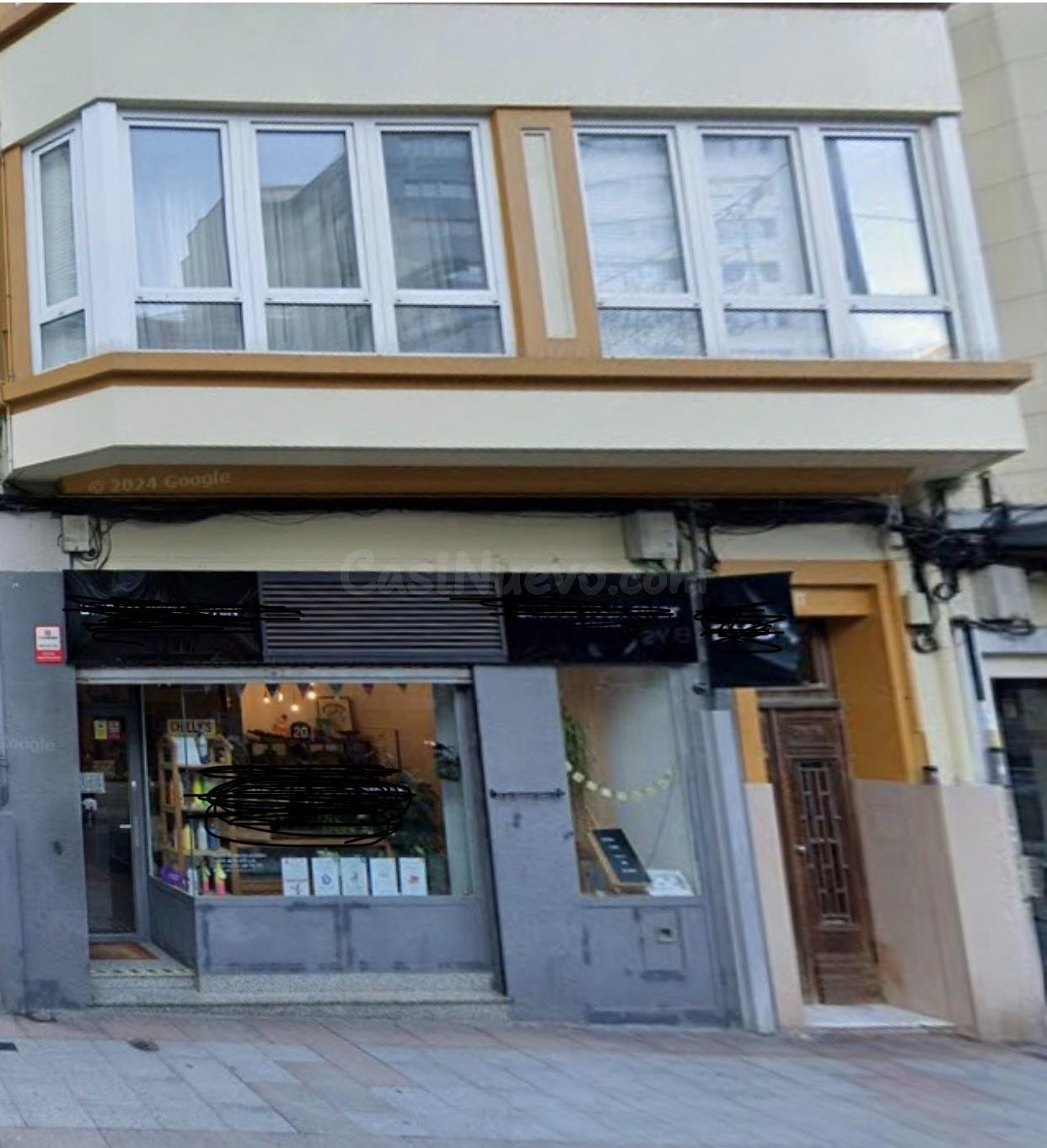 Se alquila local comercial en Plaza Maestro Mateo