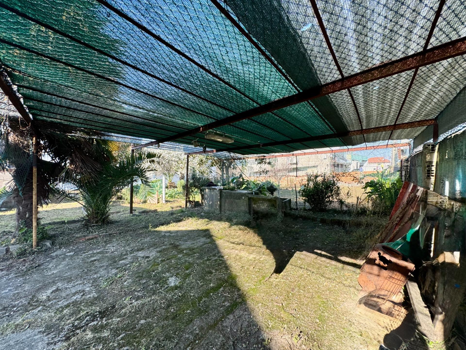 Casa a reformar con parcela de 748 m2 cerca de playas, Vigo. - foto 4