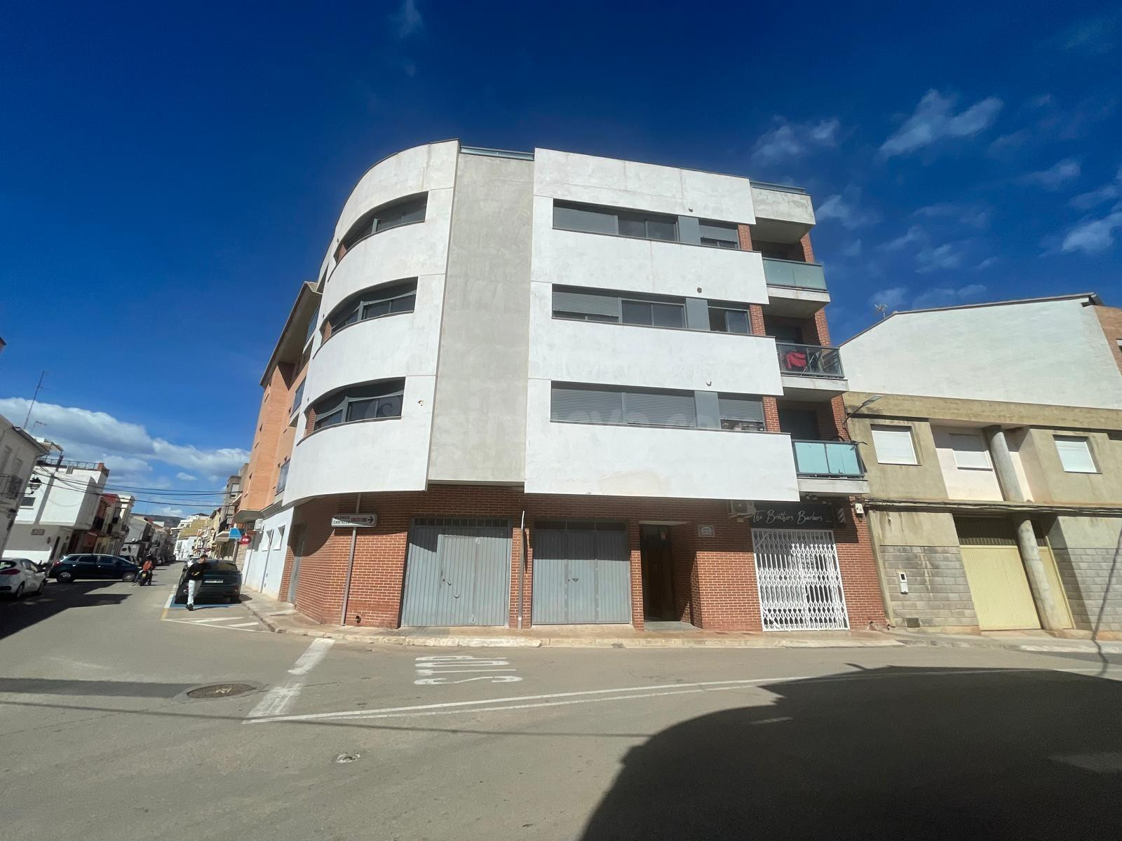 Vivienda de 2 dormitorios en el centro de Faura