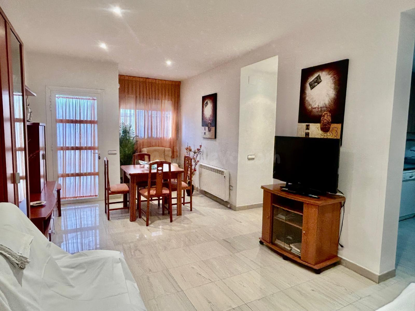 ¡Oportunidad! Planta baja de 3 habitaciones
