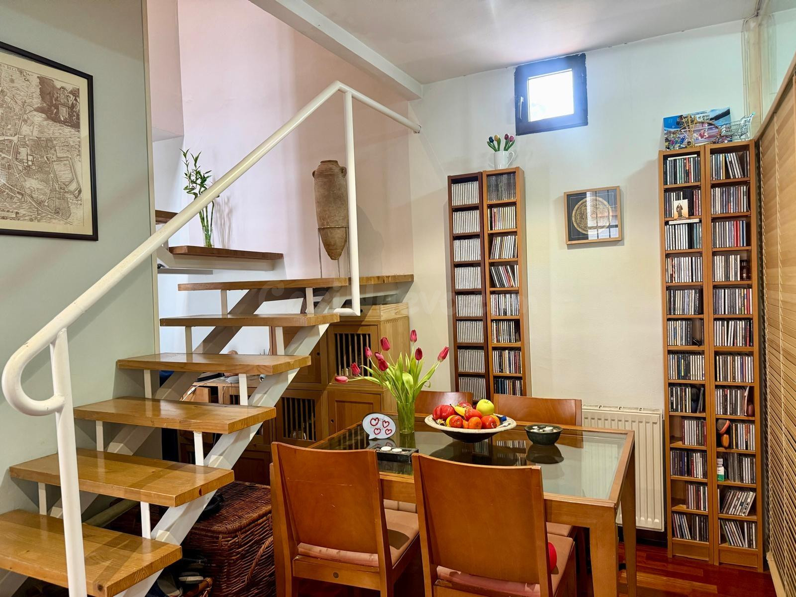 Encantador Duplex en Tirso de Molina. Tu nuevo hogar te espera!!!