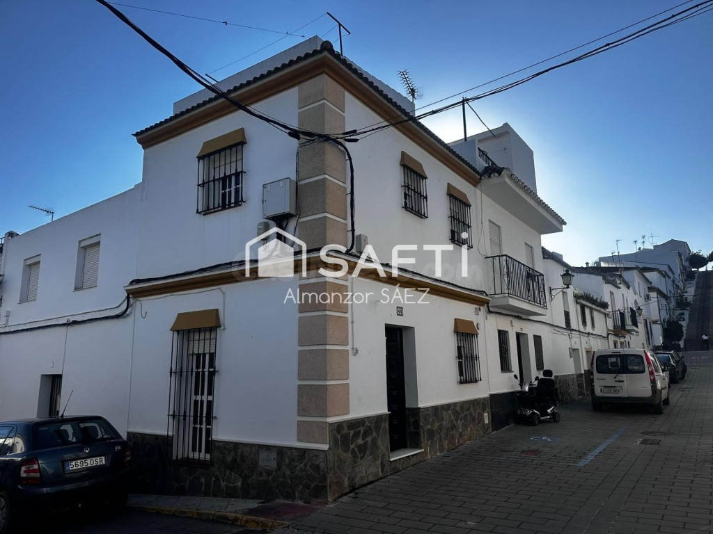 Casa Adosada Independiente en el centro