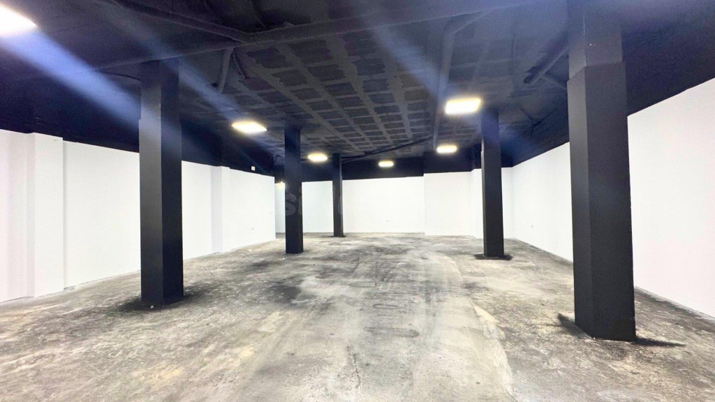 LOCAL COMERCIAL EN VENTA EN EL CENTRO DE NOVELDA – 256 m² REFORMADO