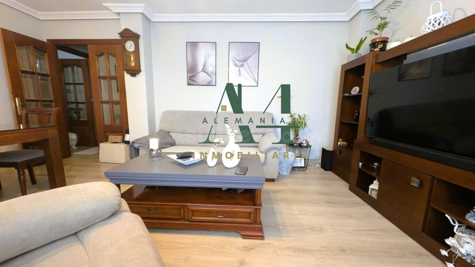 Preciosa vivienda reformada con dos ascensores a pocos minutos del centro