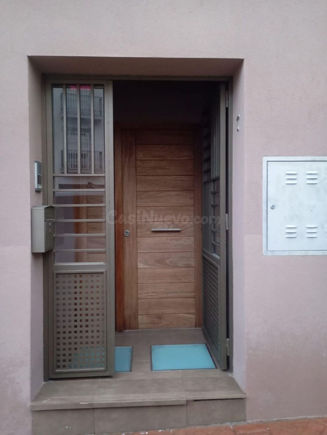 CASA CÉNTRICA Y MODERNA EN MOTRIL