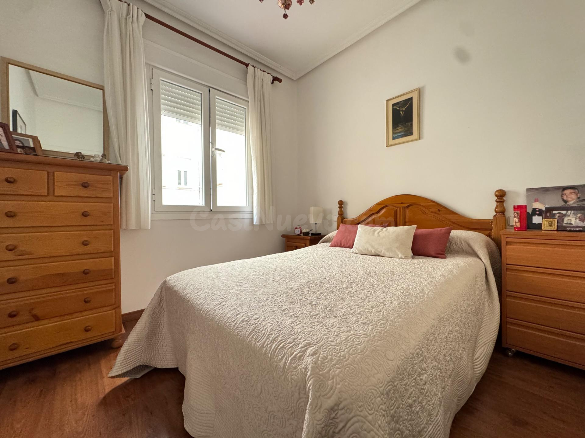 VIVIENDA LUMINOSA EN CALLE ANTONIO ARIAS