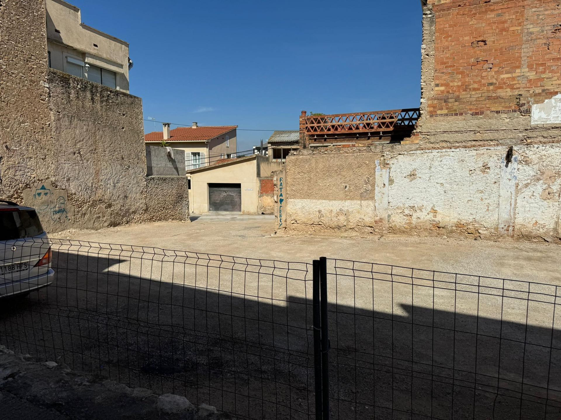 Solar urbano residencial en Nulles (Tarragona) - foto 3