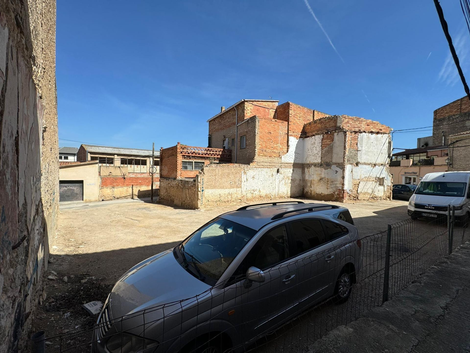 Solar urbano residencial en Nulles (Tarragona) - foto 5