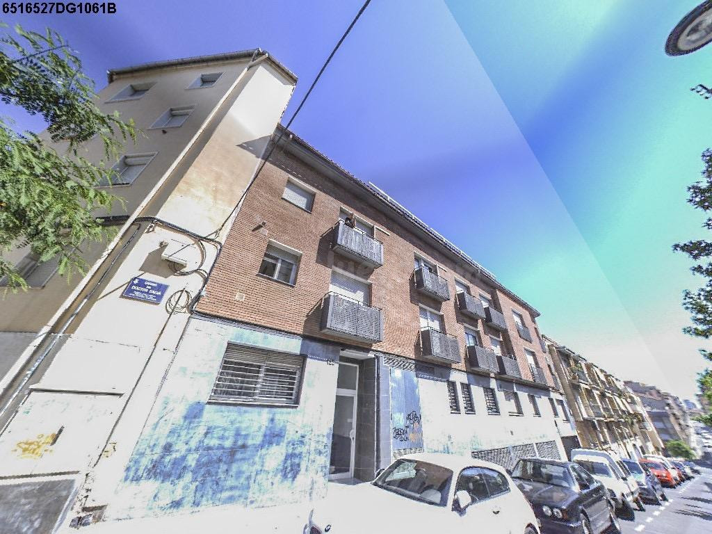 PISO EN TERRASSA (BARCELONA)