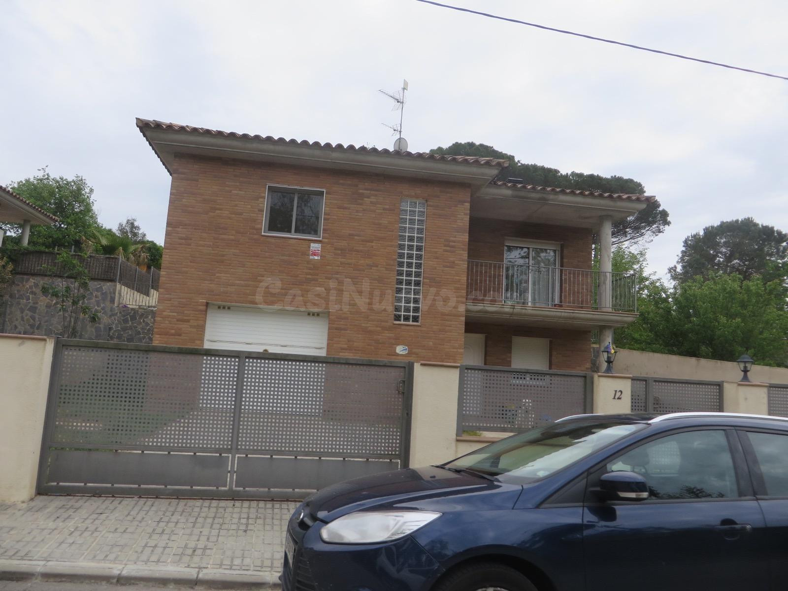 SE VENDE CHALET INDEPENDIENTE EN SILS (GIRONA)