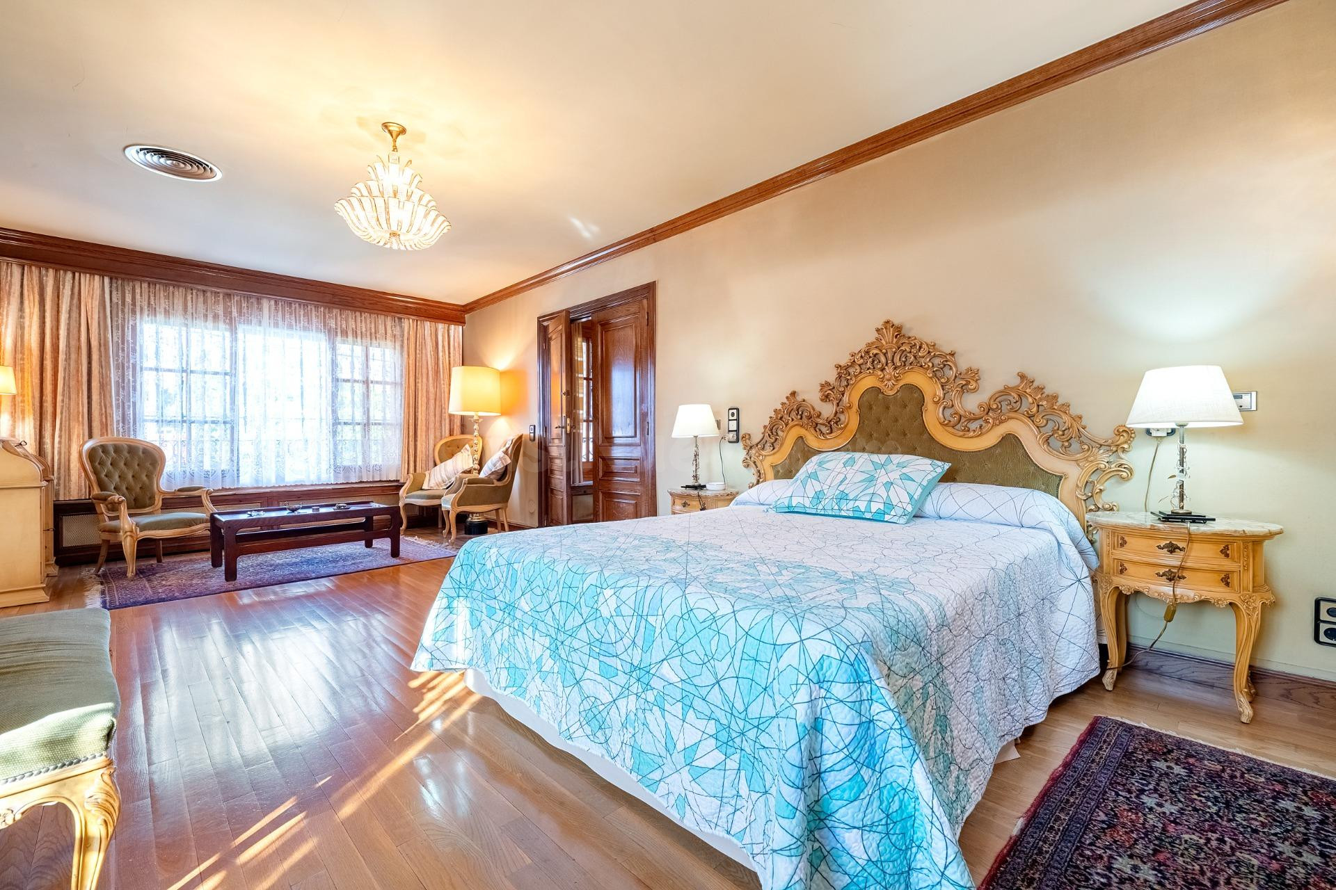 Espectacular casa unifamiliar con acabados de alta calidad