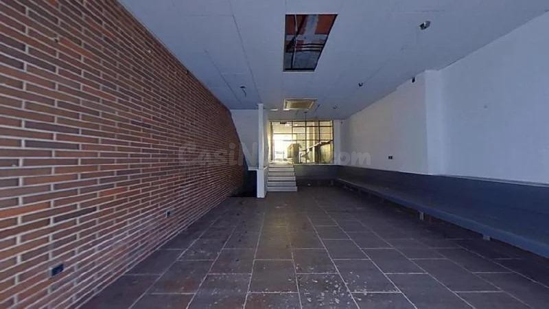 Local comercial en venta en el centro de Cubelles (Barcelona)