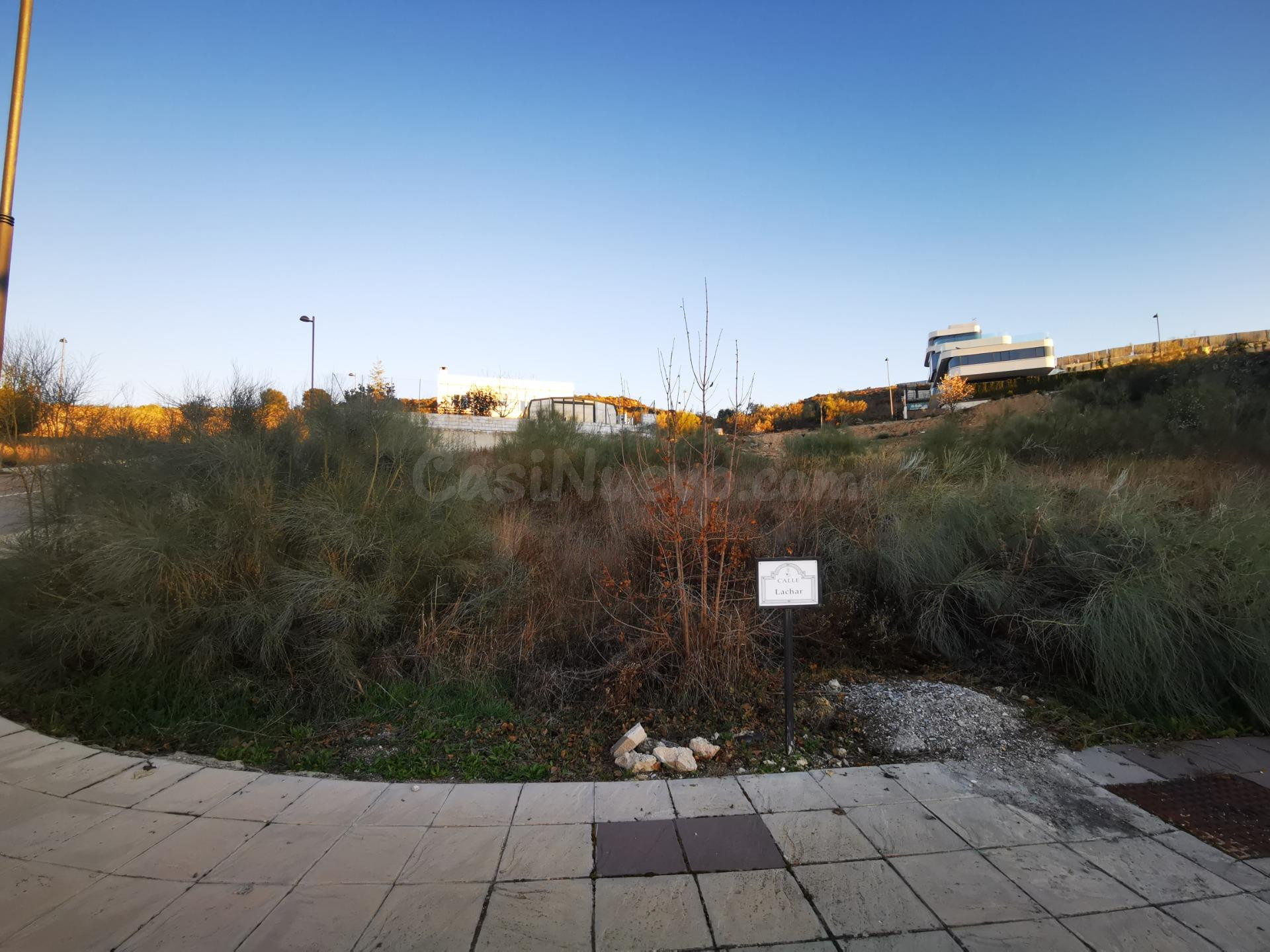 SOLAR URBANO EN ALTOS DE LA ZUBIA