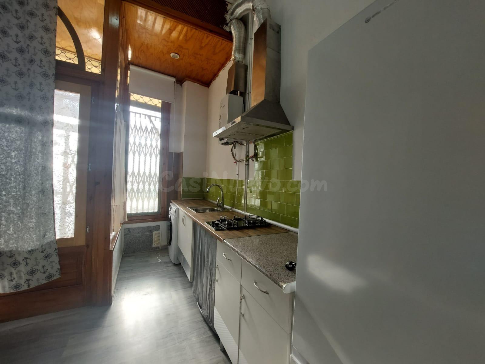 Acogedor Apartamento - Local en Venta en Salobreña