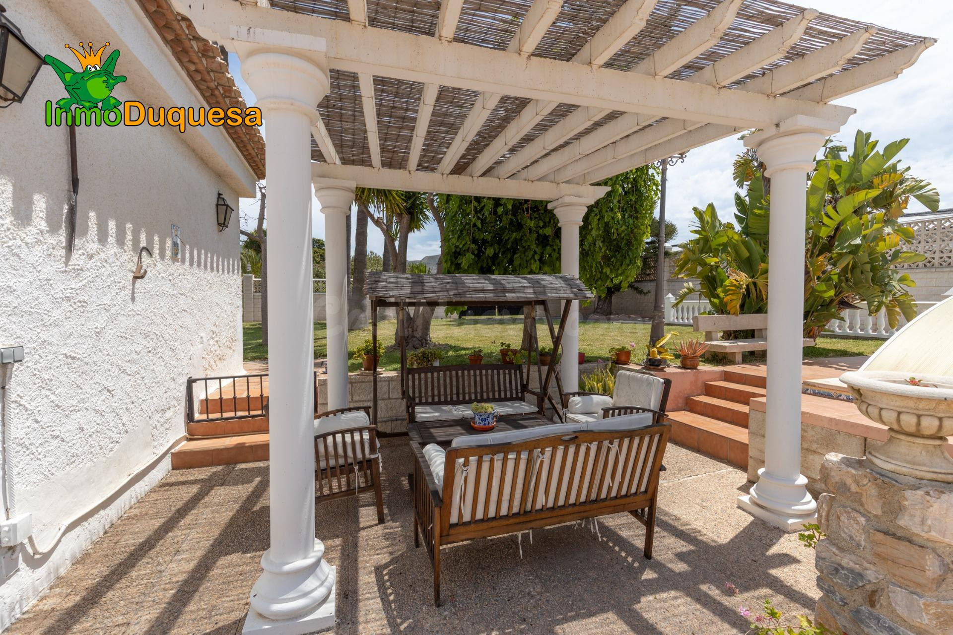 GRAN VILLA de UNA SOLA PLANTA en MOTRIL - foto 2