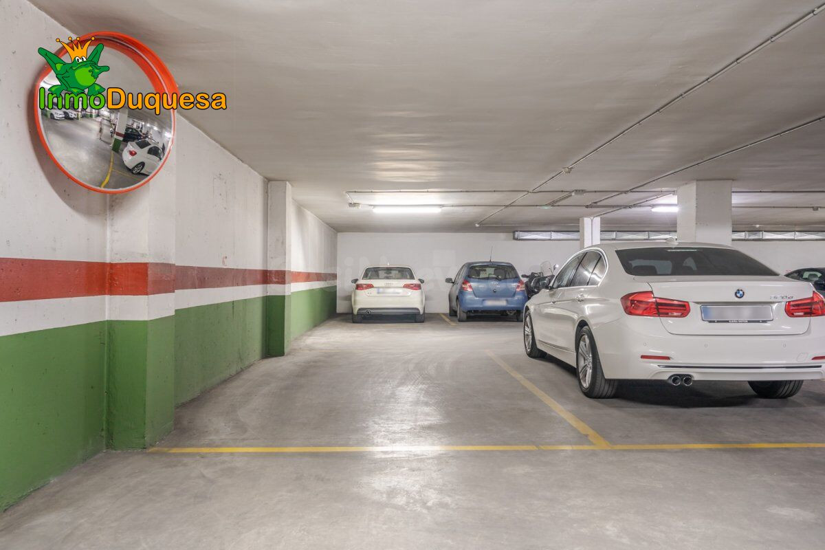 LOTE de 2 plazas de aparcamiento. ZONA FORUM