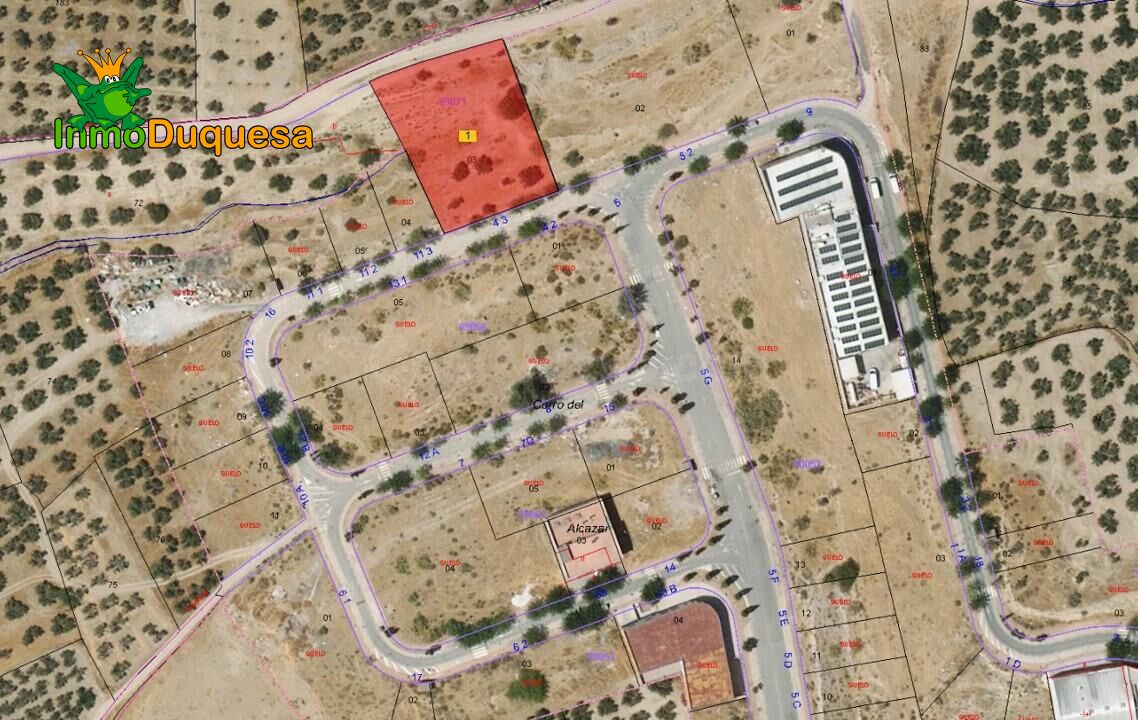 Solar Industrial de casi 2.000 m2 con fácil acceso de autovía A-92