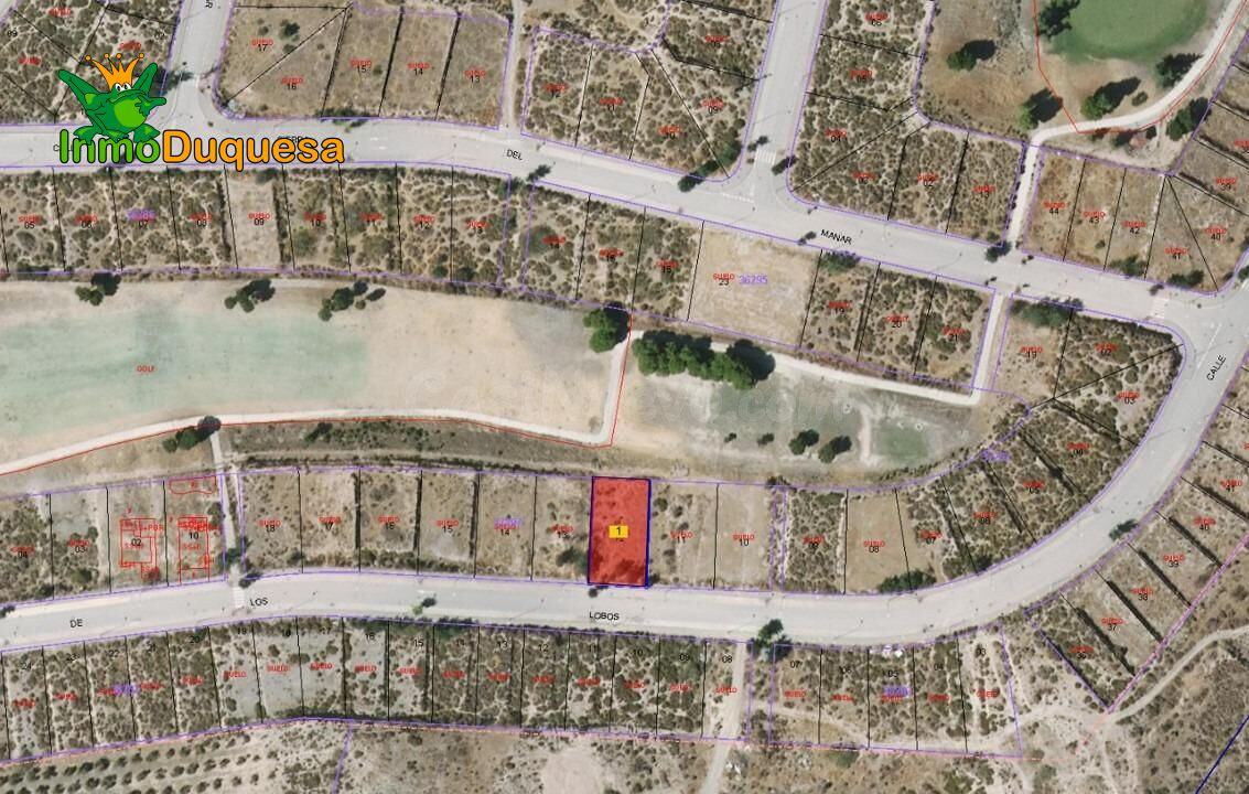 Solar urbano de 502 m2 con PROYECTO y LICENCIA