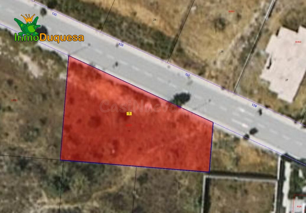 Parcela urbana de 773 m2 en Urb. Altos de la Zubia.
