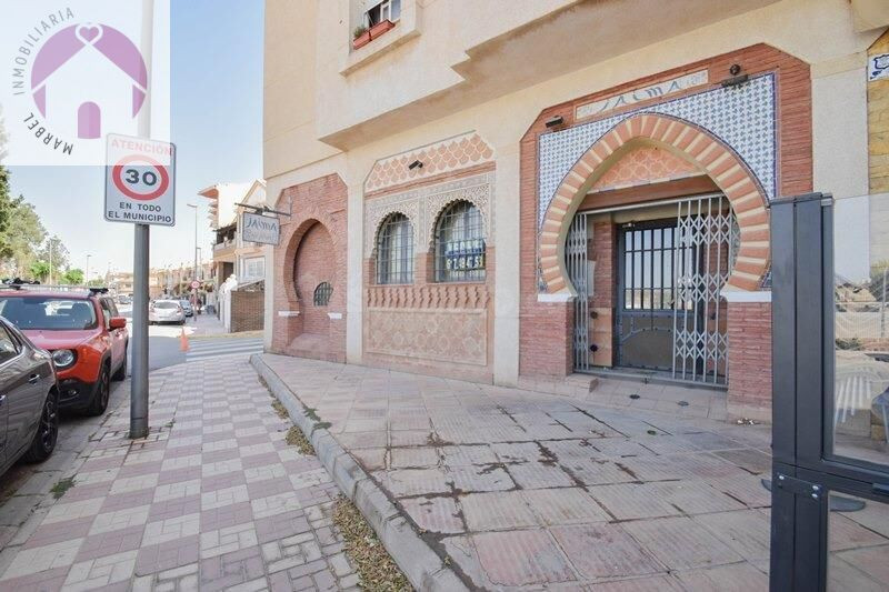 Restaurante totalmente instalado con licencia