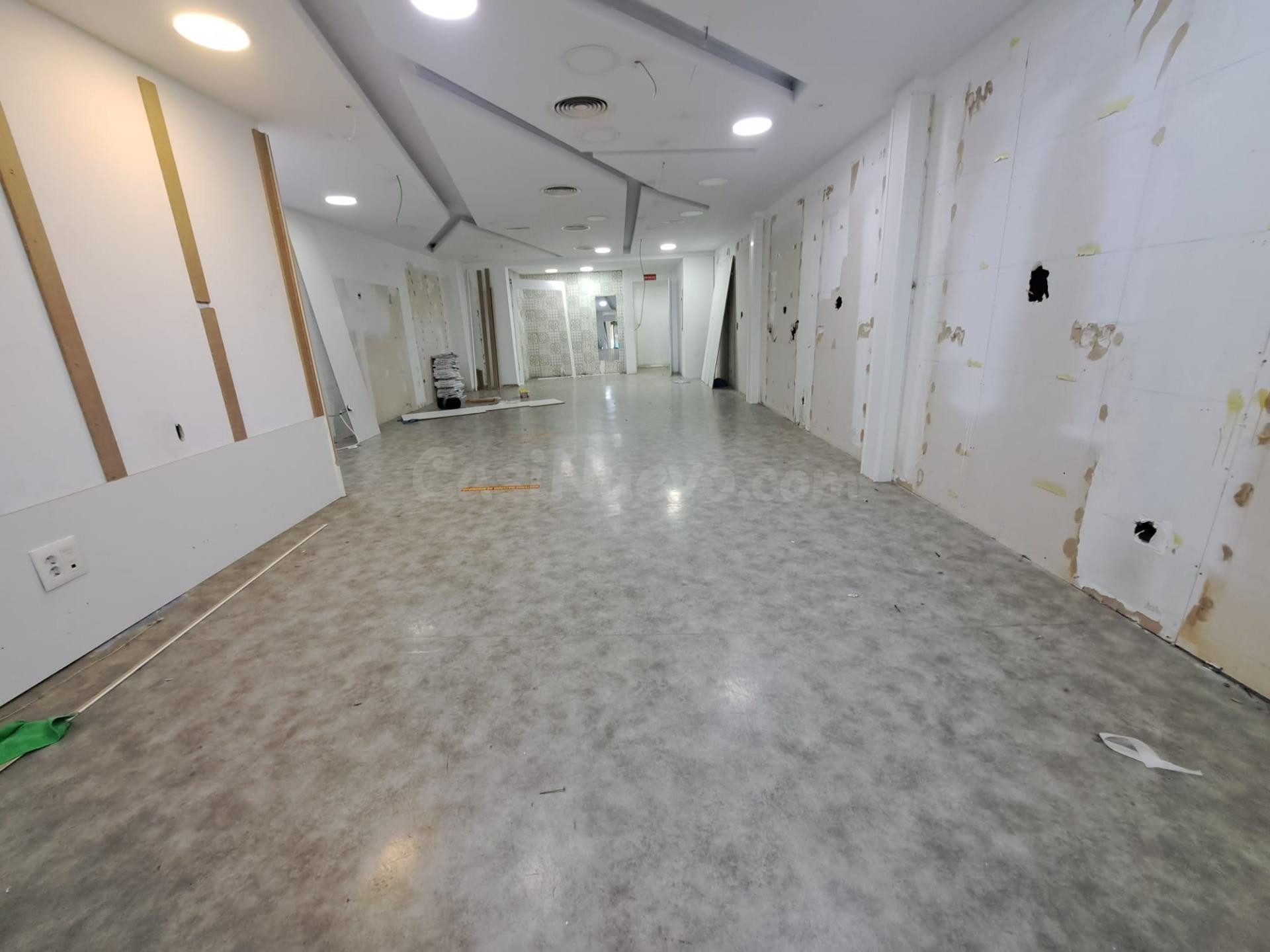 LOCAL COMERCIAL CENTRO CALLE ANCHA - foto 3