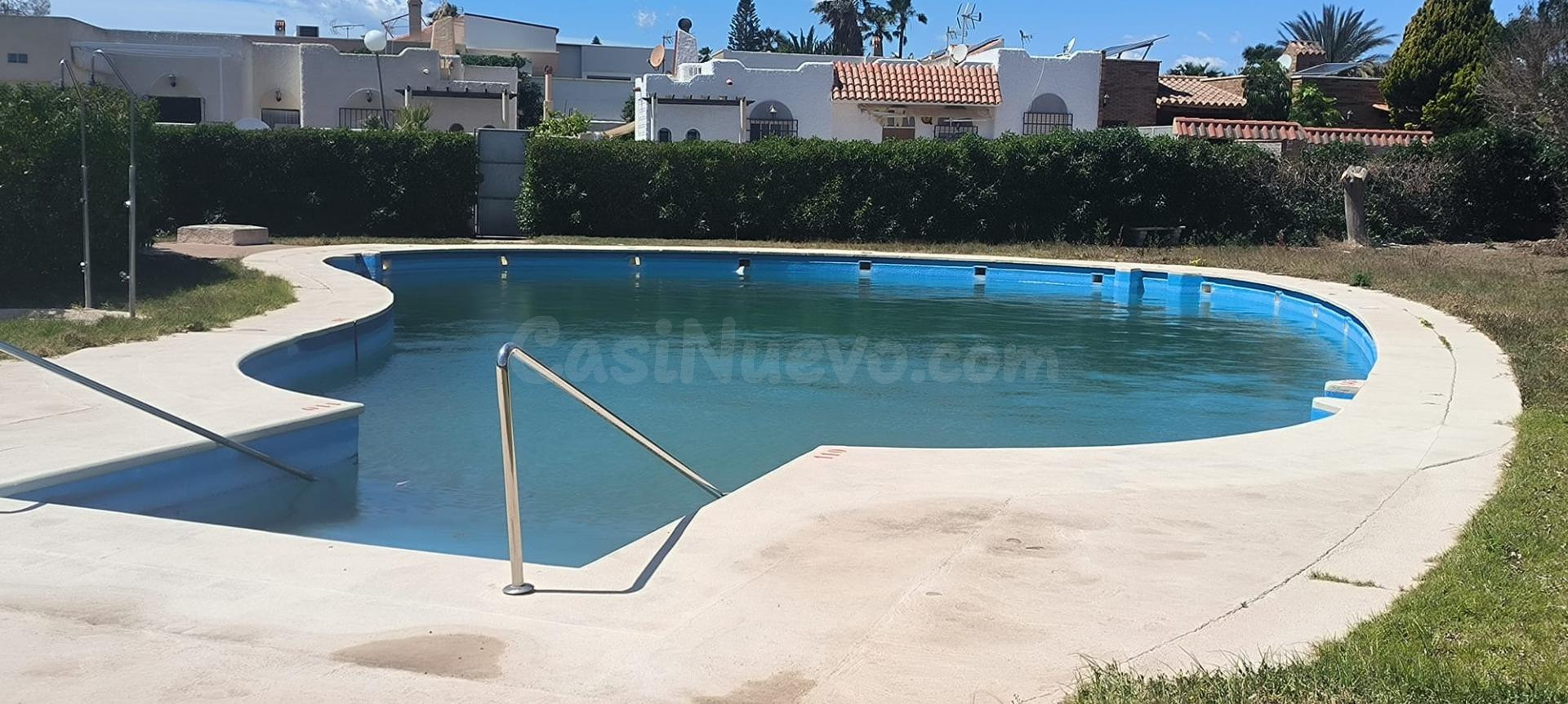 CHALET EN RETAMAR. 3D, 2B, GARAJE, PISCINA COMUNITARIA