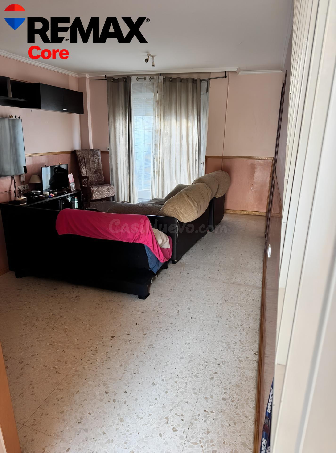 Encantadora Casa en Barbaño, Badajoz - Ideal para Entrar a V - foto 2
